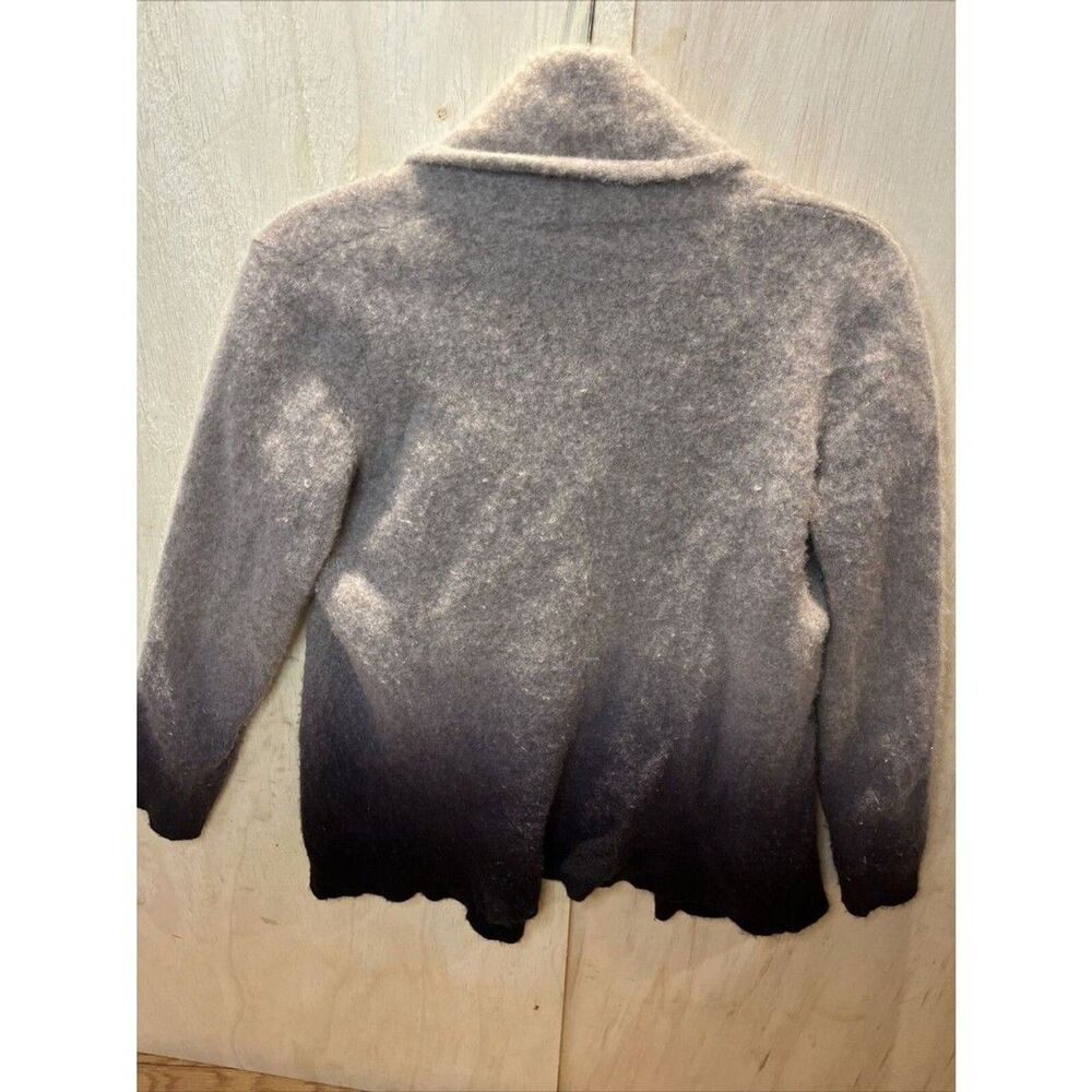 Womens Cashmere Sweater Cardigan Wrap Shawl Size Medium Bloomingdales - Picture 4 of 4